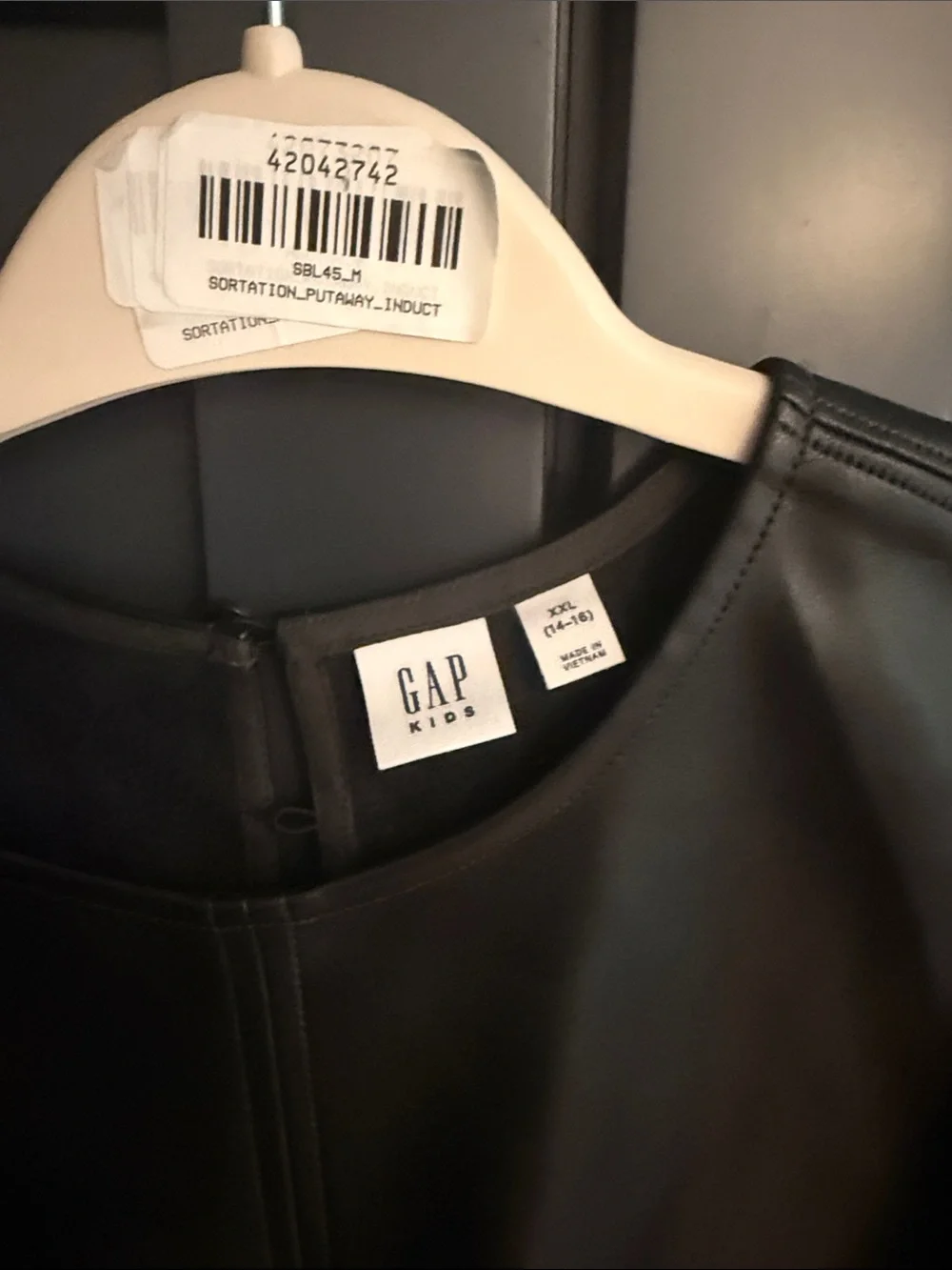 GAP kids vegan Leather Sleeveless Shift Dress in Black- size XXL 14-16BRAND NEW